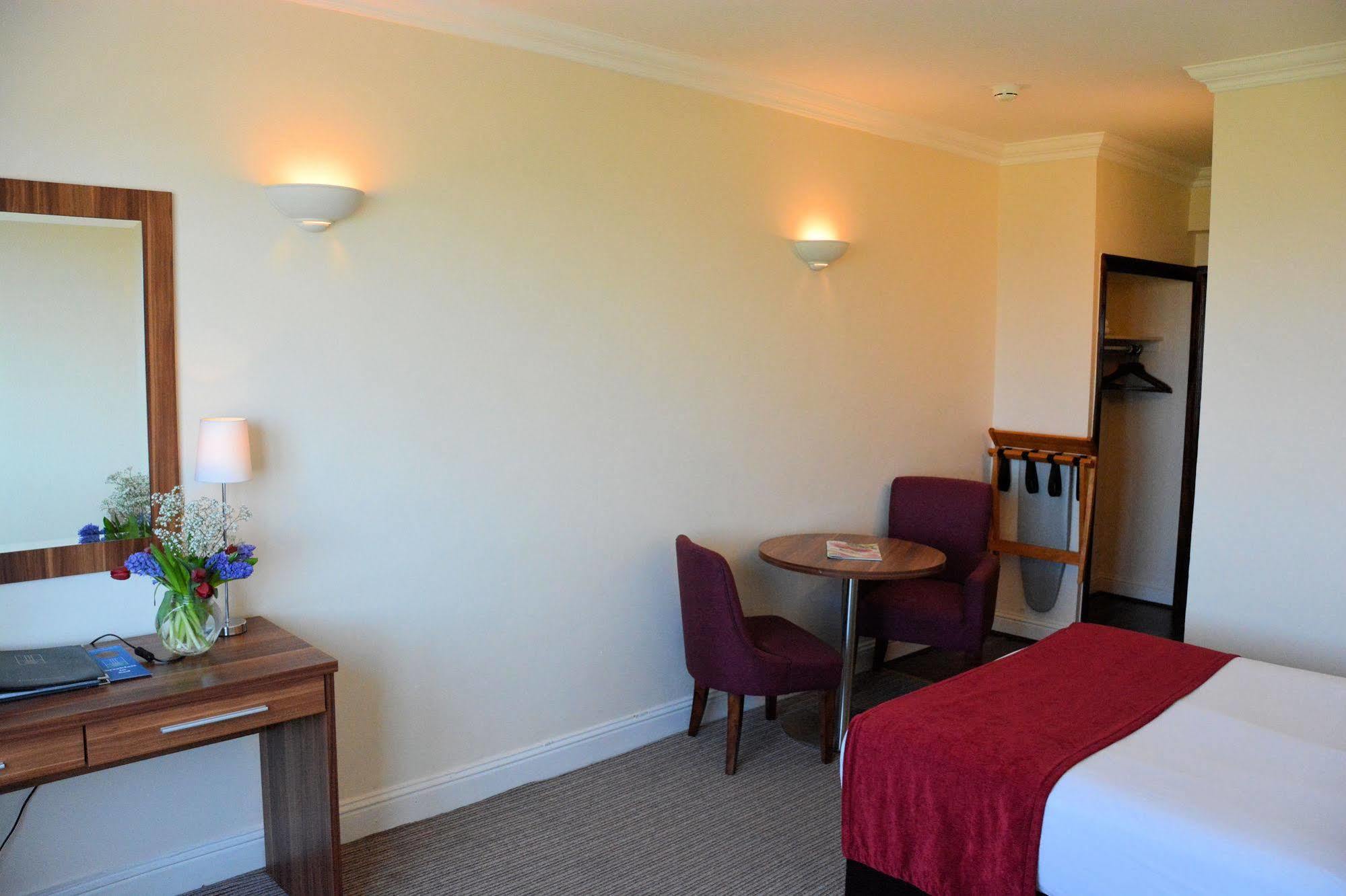 דבלין Maldron Hotel Merrion Road מראה חיצוני תמונה